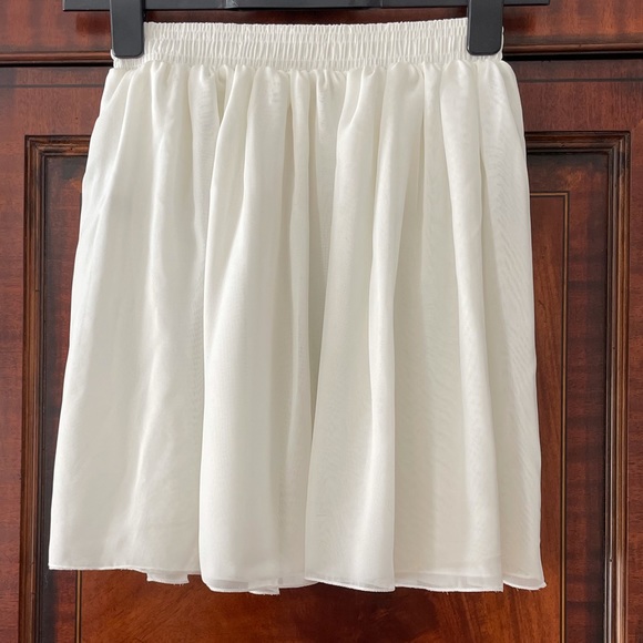 American Apparel Chiffon Skirt